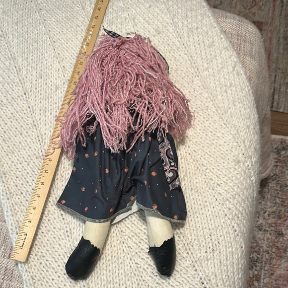 Charming Pink-Haired Rag Doll - Picture 5 of 6